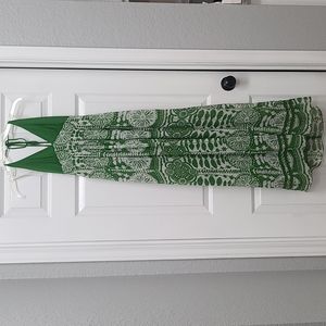 Green maxi dress